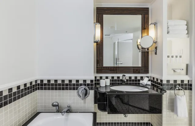 Swiss, Double Bed, Sofa، Swissotel Sydney 5/5
