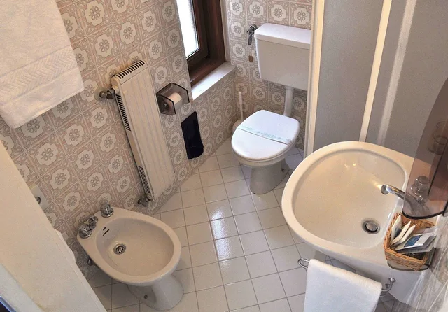 غرفة اقتصادية بسرير كوين، Albergo Antico 7/9