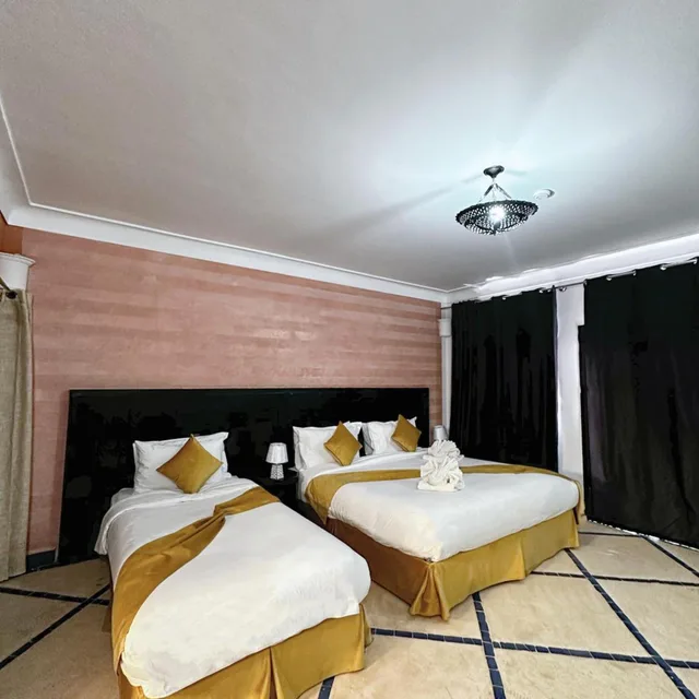 غرفة ثلاثية بإطلالة على البحر، Calipau Sahara Palais & Hotel 1/3