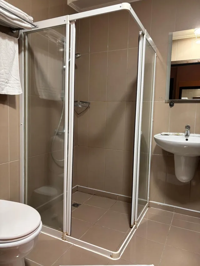غرفة قياسية بسرير فردي، Escale Hotel 2/2