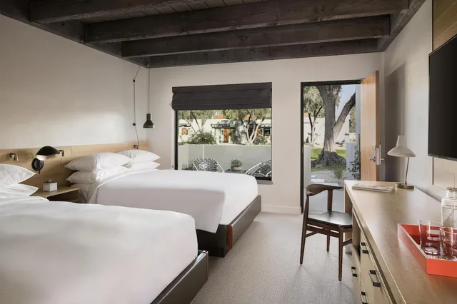 غرفة بسريرين كوين لذوي الإعاقة، Andaz Scottsdale Resort And Bungalows 4/10