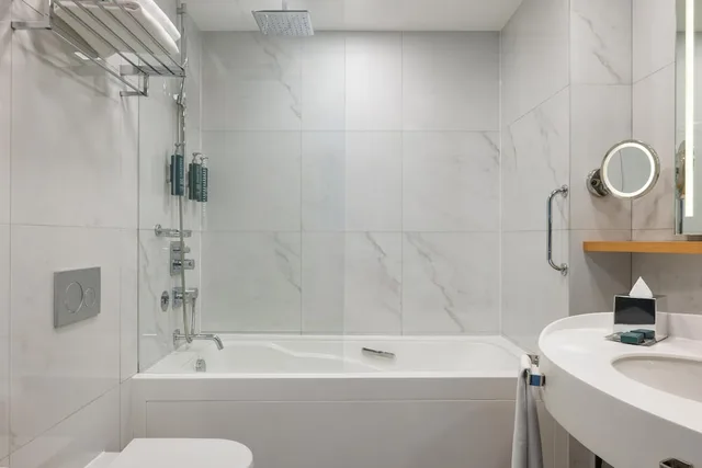 جناح عائلي بسرير كينج، Doubletree By Hilton Hotel Istanbul - Moda 6/7