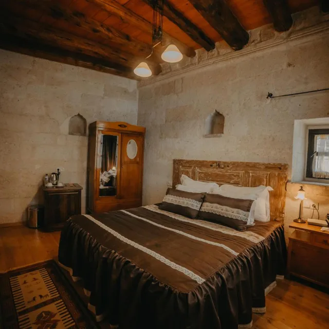 Cave, Standard, Double Bed، Dere Suites 4/8