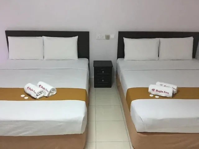 جناح جونيور بسريرين كوين، Raja Inn Hotel 2/3