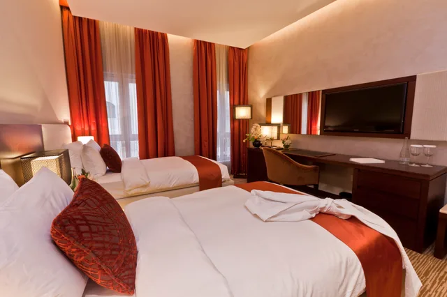 غرفة كلاسيكية بسرير مزدوج، Zubarah Hotel 2/2