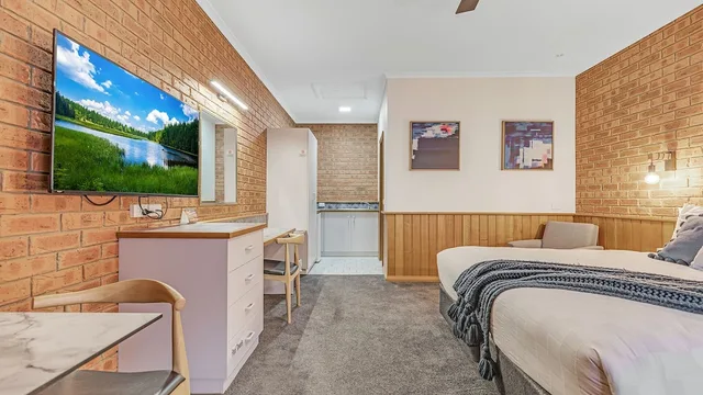 غرفة تنفيذية بسرير كينج، Golden River Motor Inn 3/10