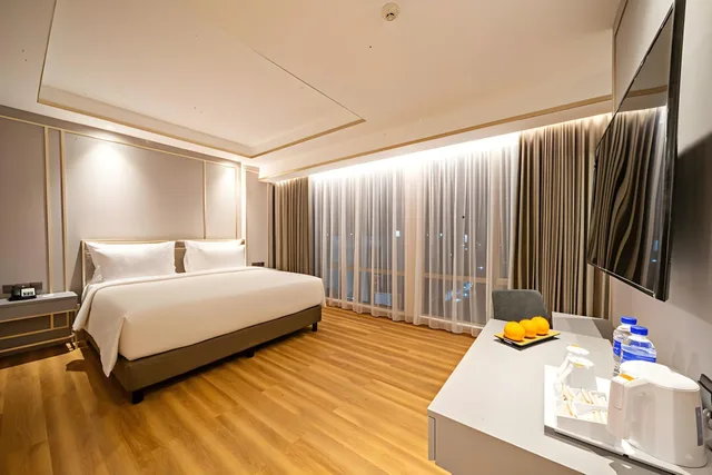 غرفة تنفيذية بسرير مزدوج، Platinum Tunjungan Hotel 1/1