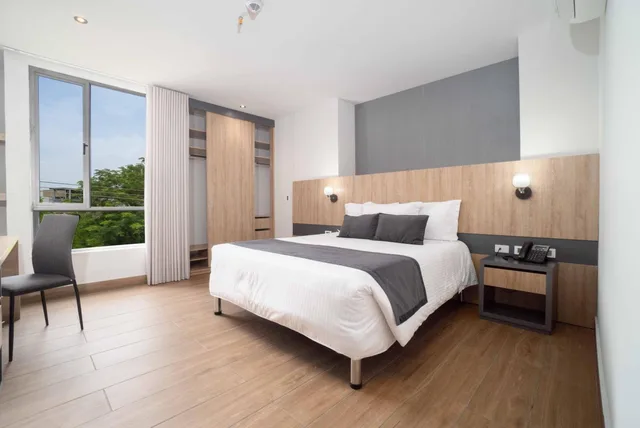 غرفة بسرير كوين، Hotel Plaza del Lili 3/4