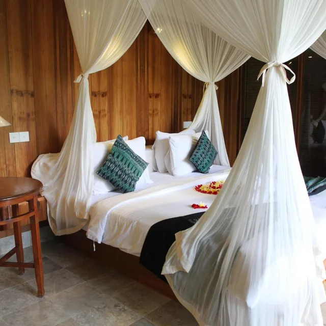 جناح بريميير، Sapodilla Ubud 2/10