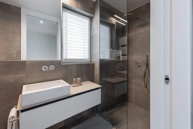 دوبلكس عائلي، Central City Luxury Residence 5/5