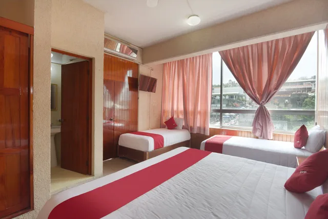 Economy Quadruple, OYO Hotel Totonacapan, Papantla 3/8