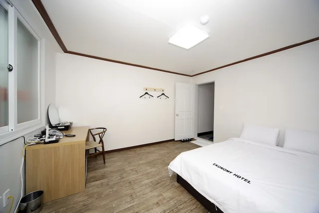 غرفة بسرير مزدوج، Ekonomy Hotel Mokpo 3/6