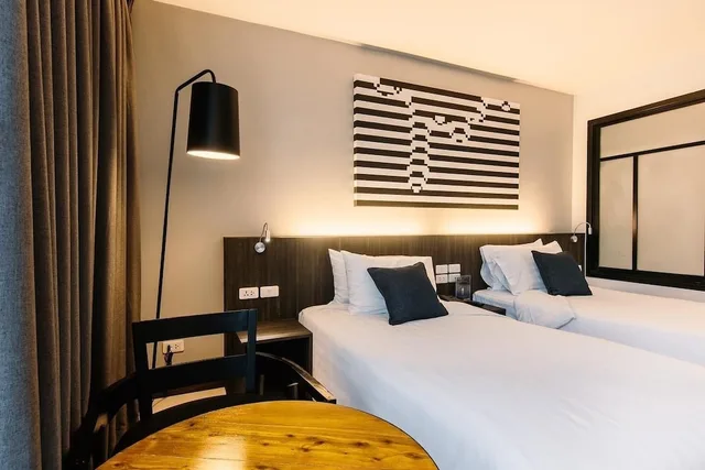 Connecting, Art, Family, Twin Beds، Art Mai Gallery Nimman Hotel 3/10