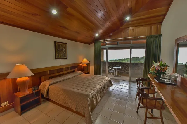 Superior, 2 Double Beds, Garden View, Balcony, Hotel de Montana Monteverde 4/7