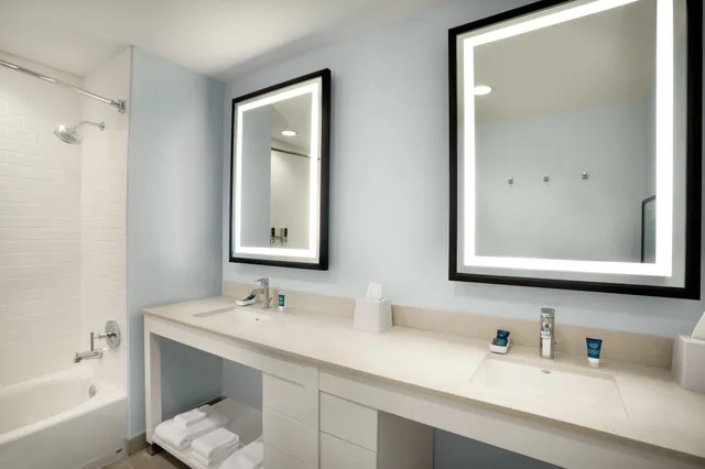 جناح بغرفة نوم واحدة، Four Points By Sheraton Miami Airport 2/3