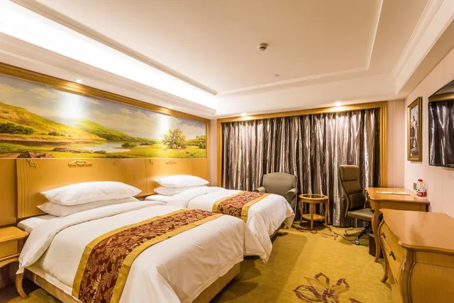 غرفة سوبيريور بسريرين، Vienna International Hotel (Shanghai New International Expo Center) 1/2