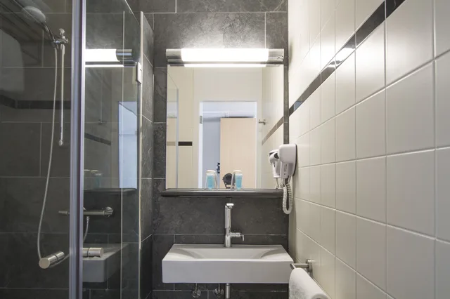 Comfort, Twin Beds, Bastion Hotel Zaandam 2/3