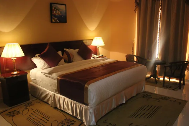 جناح عائلي بغرفتي نوم، Royal Garden Hotel 1/1