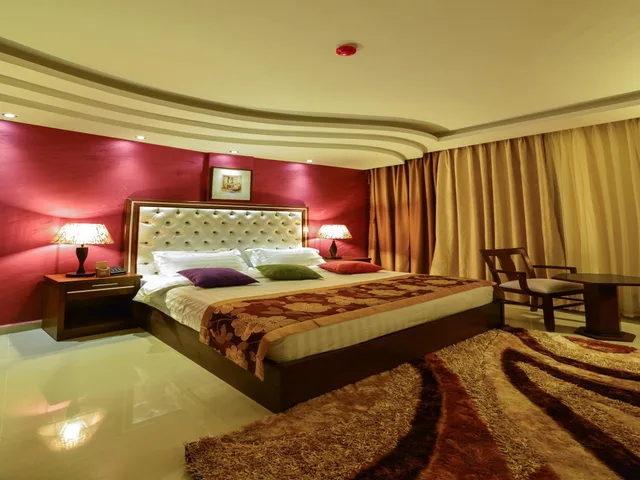 غرفة ديلوكس بحوض جاكوزي، P Quattro Relax Hotel 1/1