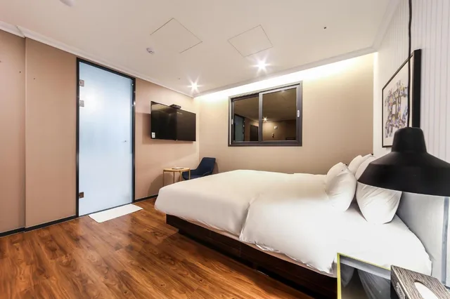 غرفة قياسية بسرير مزدوج، Seomyeon Brown-dot Hotel Gold Busan 3/4