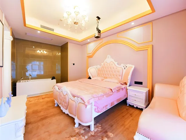 Feature, Luxury, Suite, King Bed، VX Wuxi Jiangyin High-tech Zone Panlongshan Park Hotel 1/1