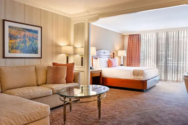 Garden, King Bed، Little America Hotel Salt Lake City 2/4