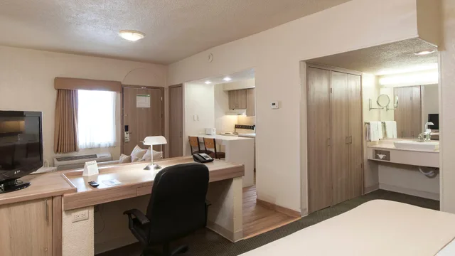 Standard, Double Bed, Holiday Inn Hotel And Suites Chihuahua 6/6