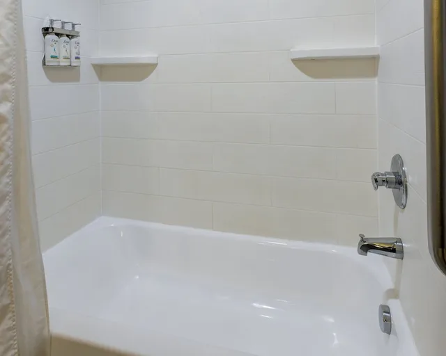 جناح بسرير كينج لذوي الإعاقة، Holiday Inn Express Hotel And Suites Shelbyville Indianapolis 5/6