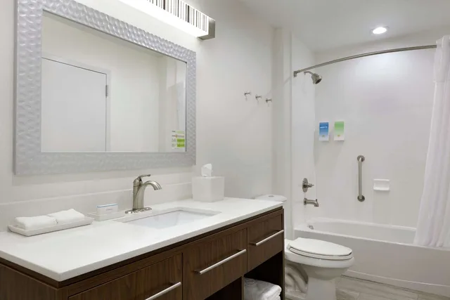 جناح استوديو بسرير كينج لذوي الإعاقة، Home2 Suites by Hilton West Monroe 2/5