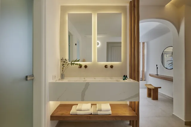 Signature, Infinity, Suite, King Bed, Sofa, Private Pool، Phos The Boutique Luxury Hotel & Villas 4/5