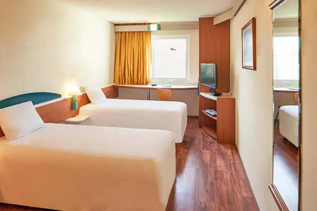 غرفة قياسية بسريرين مزدوجين، Ibis Monterrey Aeropuerto 3/7