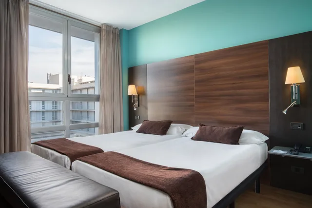 Room, Triple, Twin Beds, Sofa, Eurostars Rey Fernando 2/5