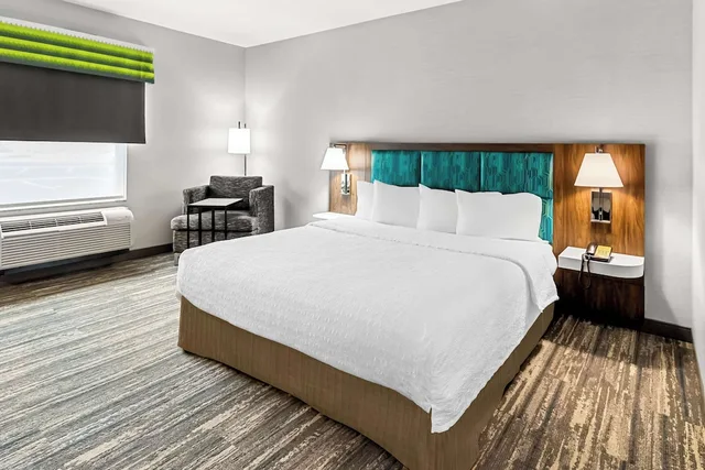 غرفة مفردة بسرير كينج لذوي الإعاقة، Hampton Inn by Hilton Dayton South 2/8