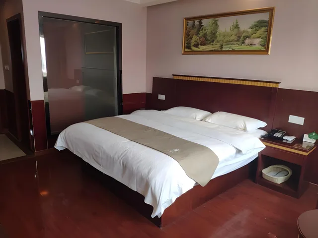 غرفة بسرير كوين، Green Tree Inn (Shanghai Fengxian Xidu) 2/2