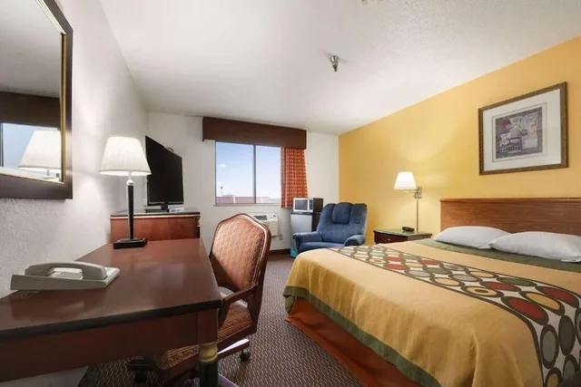 غرفة أساسية بسرير كينج، Brookville Inn 1/1