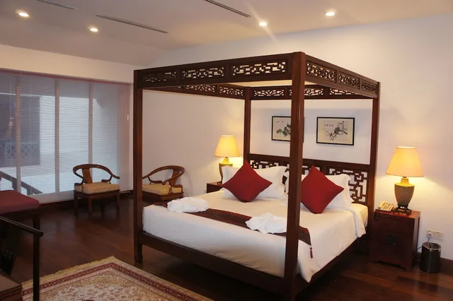 جناح غراند ديلوكس بسرير كينج، Heeren Palm Suites 2/3