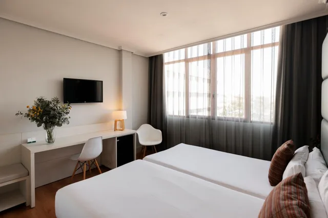 غرفة بسرير مزدوج أو سريرين منفصلين، Hotel Pax Guadalajara 4/10