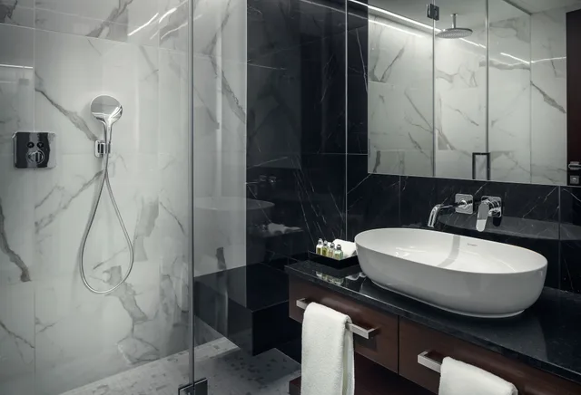 Executive, King Bed, Executive Lounge Access, Kings Court Hotel 2/3
