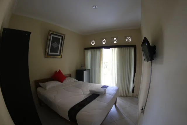 غرفة ديلوكس بسرير كوين بغرفة نوم واحدة، Sari Buana Bed Breakfast 2/10