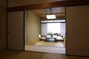 Japanese, South Wing, TAKAHAN 1/1
