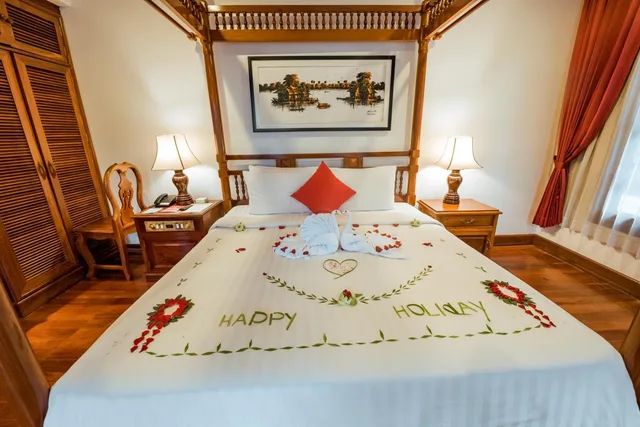 Royal, Crown, Suite، Royal Crown Hotel & Spa 6/10