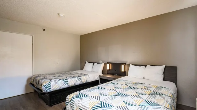 غرفة ديلوكس بسريرين مزدوجين لذوي الإعاقة، Motel6 Wethersfield, CT - Hartford 6/10