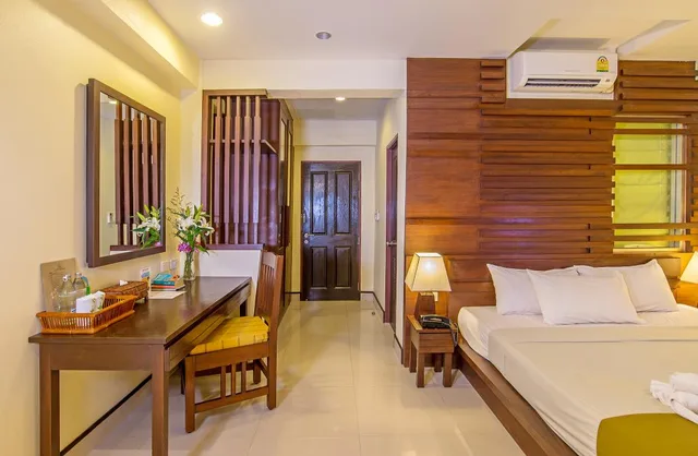 غرفة ديلوكس بسرير مزدوج أو سريرين منفصلين، Lanta Pura Beach Resort 1/2
