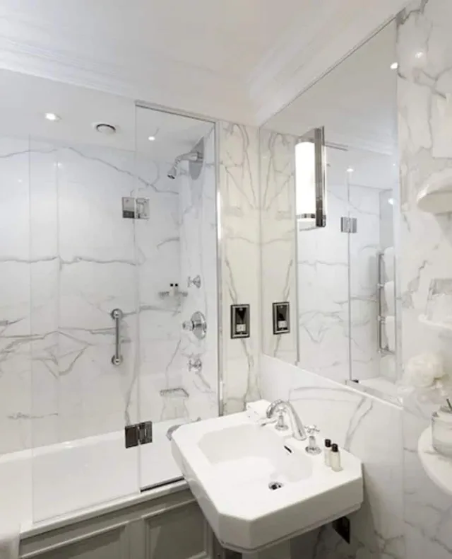 Superior, Town House, Queen Bed، The Athenaeum Hotel & Residences 2/2