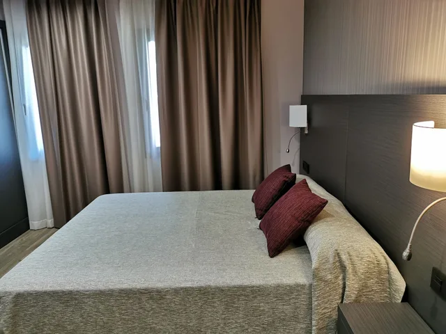 غرفة كومفورت مفردة بشرفة، Hotel Petit Palau Adults Only 5/8
