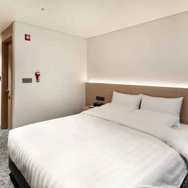 غرفة قياسية بسرير مزدوج، Icheon J Hotel 1/3