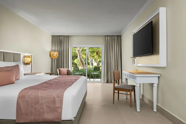 CDTVK Club 1 King Bed Tropical View، Wyndham Alltra Punta Cana All-Inclusive Resort Hotel 2/8