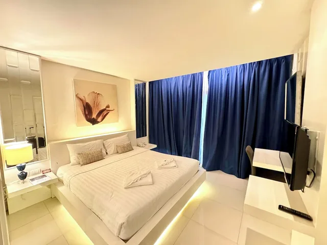 غرفة سوبيريور بسرير كينج بحوض استحمام، De Coze Hotel 3/10