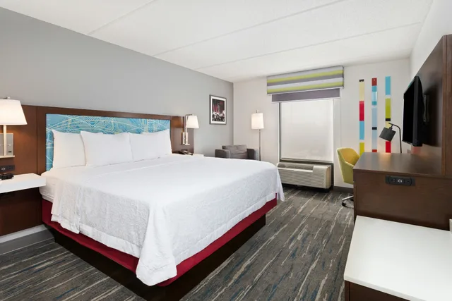 غرفة بسرير كينج، Hampton Inn And Suites Orlando International Drive North Fl 2/3