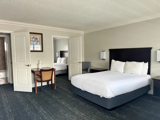1 Bedroom, Suite, 2 Queen Beds, Stargazer Inn And Suites 5/10